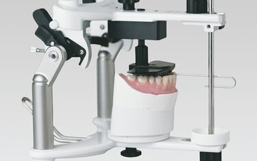 Ivoclar Stratos 100